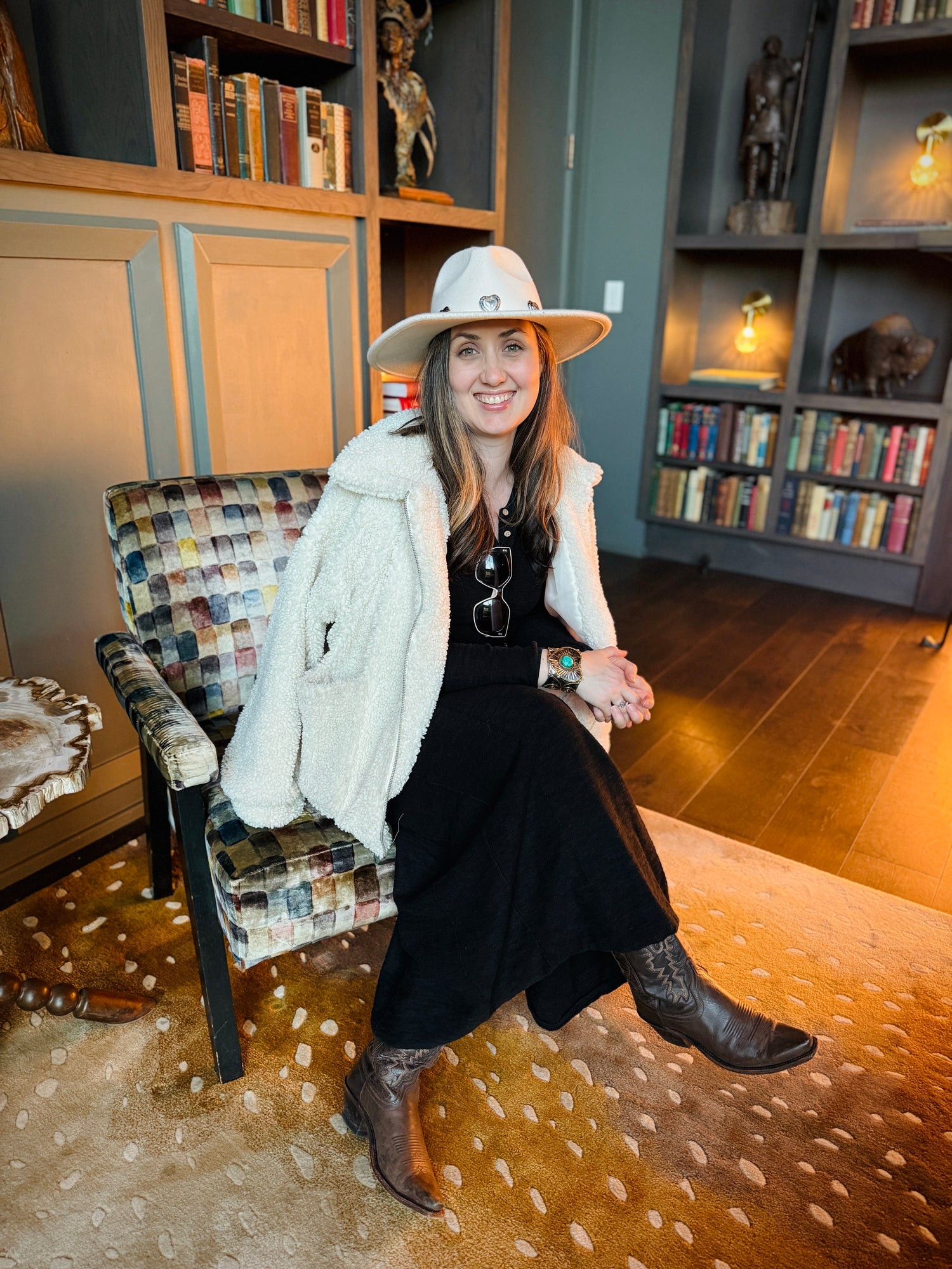 Contact – Herstory Goods